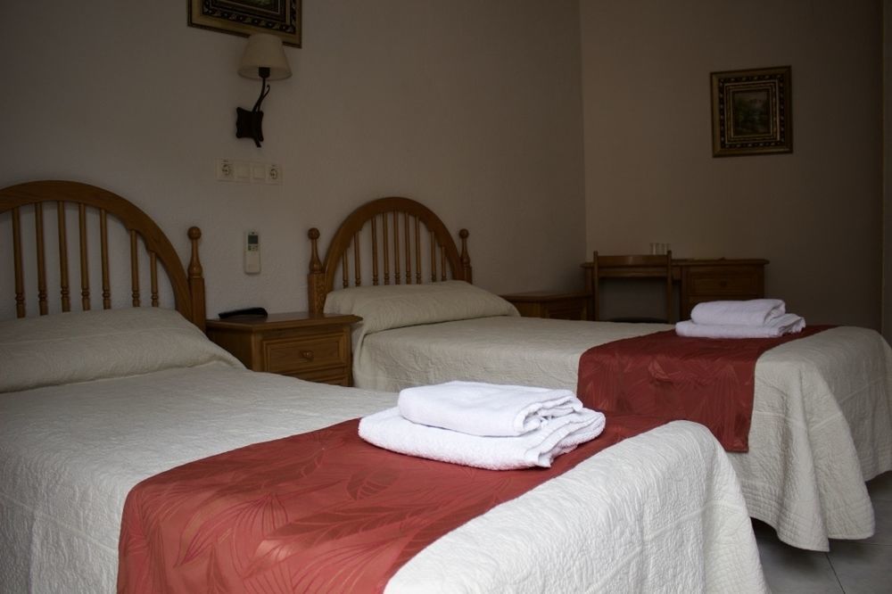 Pension Venecia Pinto Exterior foto